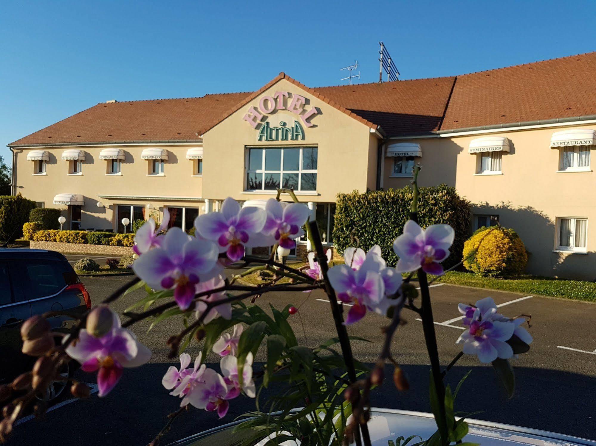 Hotel Altina Pacy-sur-Eure Bagian luar foto