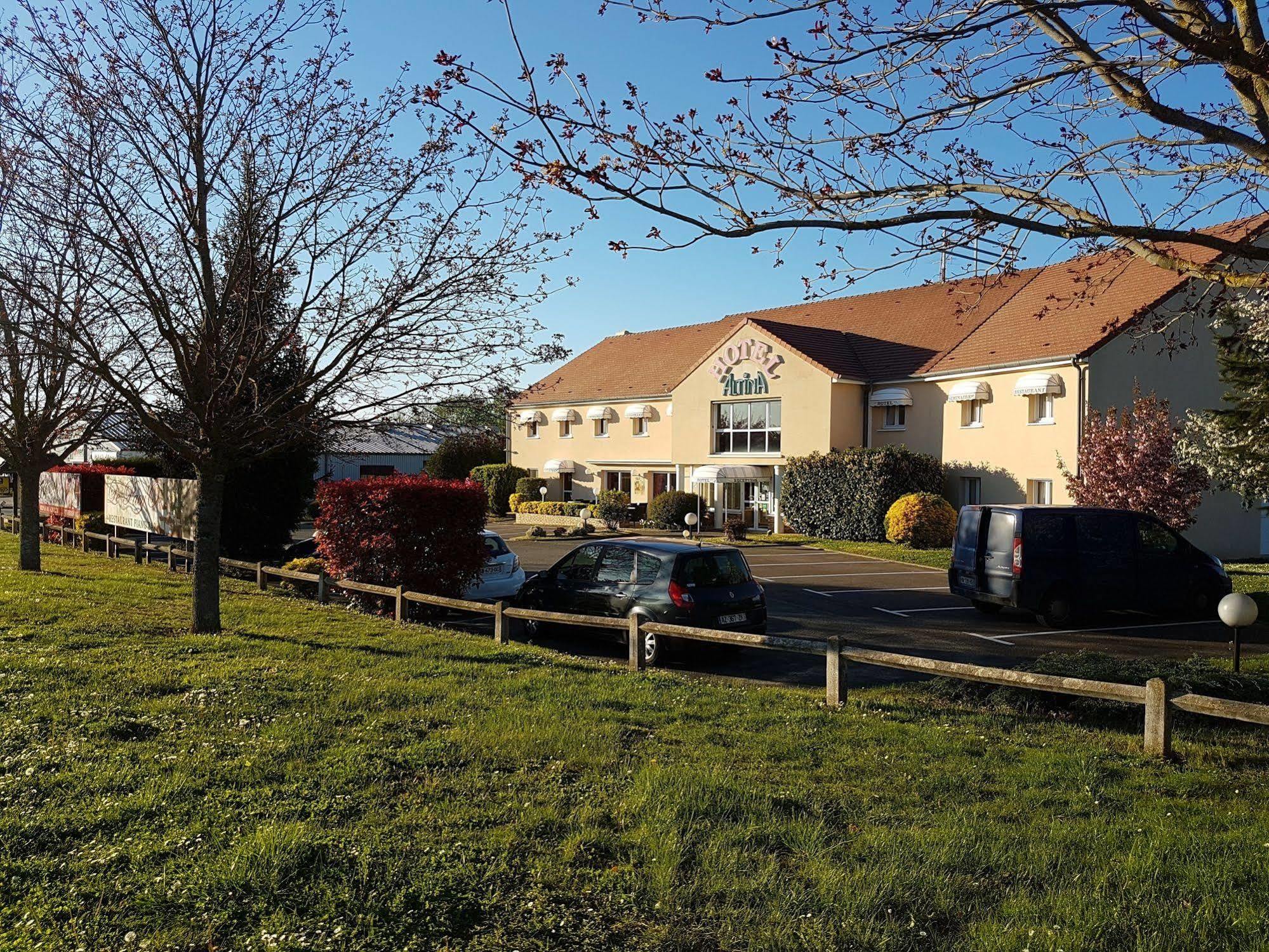 Hotel Altina Pacy-sur-Eure Bagian luar foto