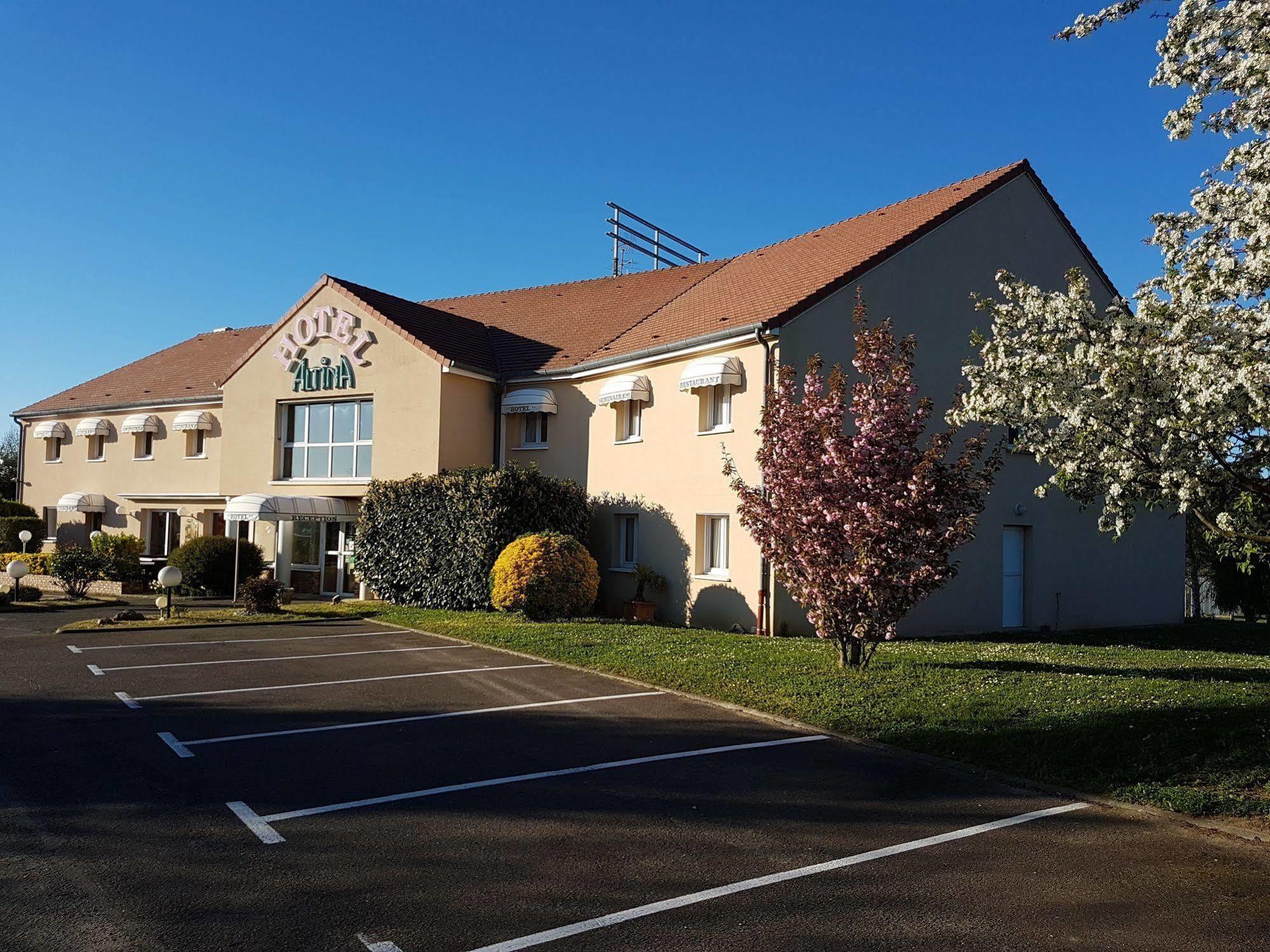 Hotel Altina Pacy-sur-Eure Bagian luar foto