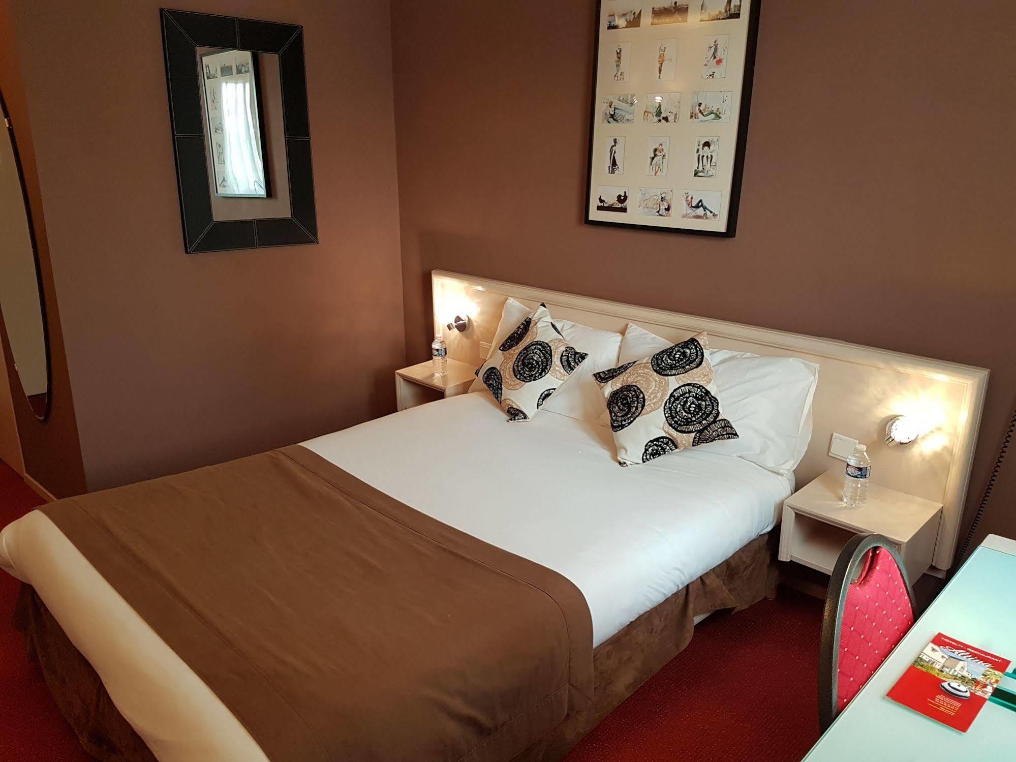 Hotel Altina Pacy-sur-Eure Bagian luar foto