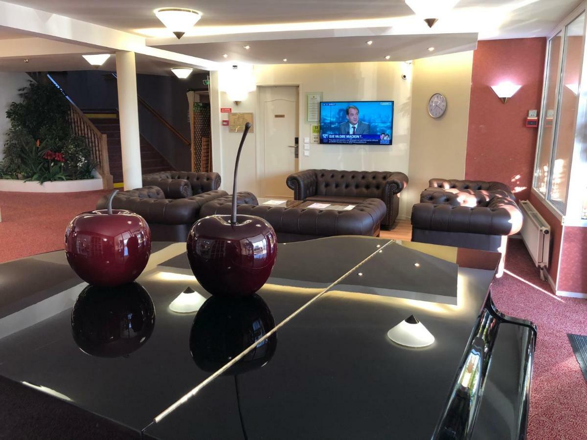 Hotel Altina Pacy-sur-Eure Bagian luar foto