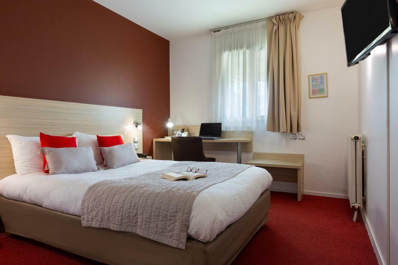 Hotel Altina Pacy-sur-Eure Bagian luar foto