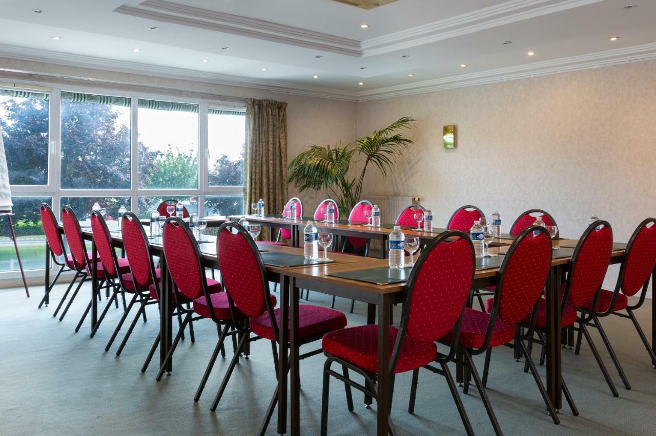 Hotel Altina Pacy-sur-Eure Bagian luar foto