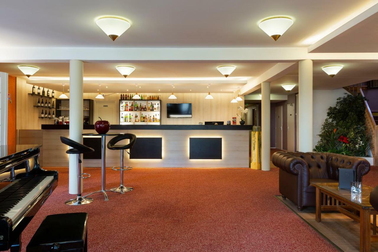 Hotel Altina Pacy-sur-Eure Bagian luar foto